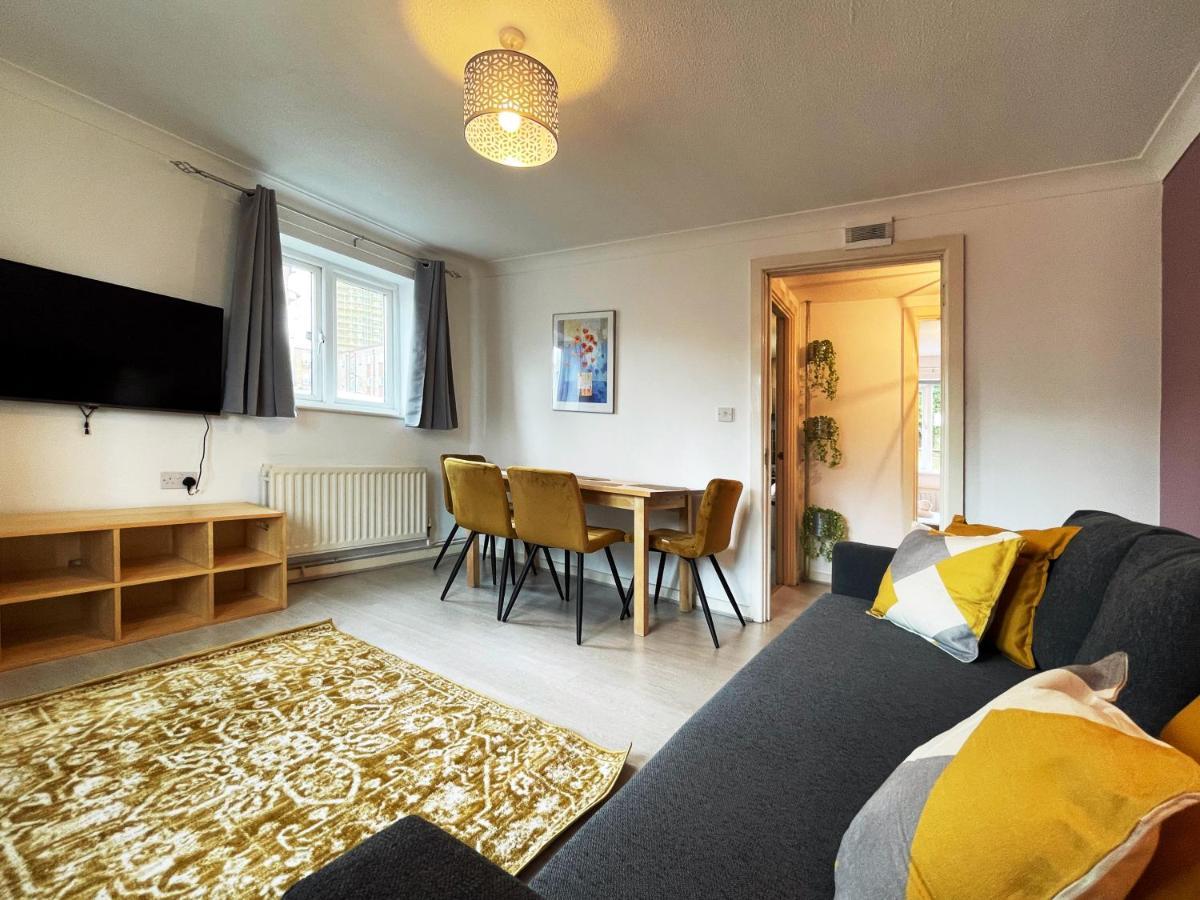 Jessica's Place At Whitechapel