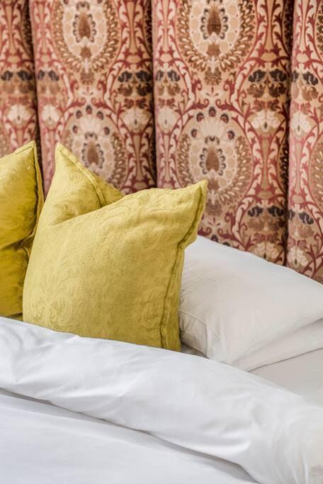 The Artists Hideaway-2 Bed Mezzanine In Paddington Ferienhaus London