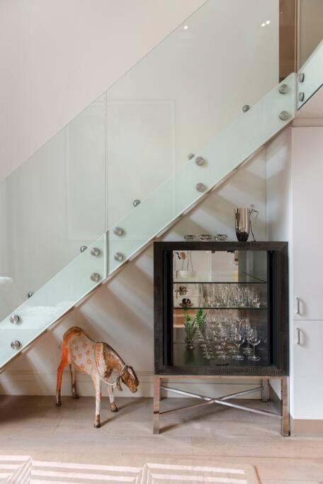 Ferienhaus The Artists Hideaway-2 Bed Mezzanine In Paddington London