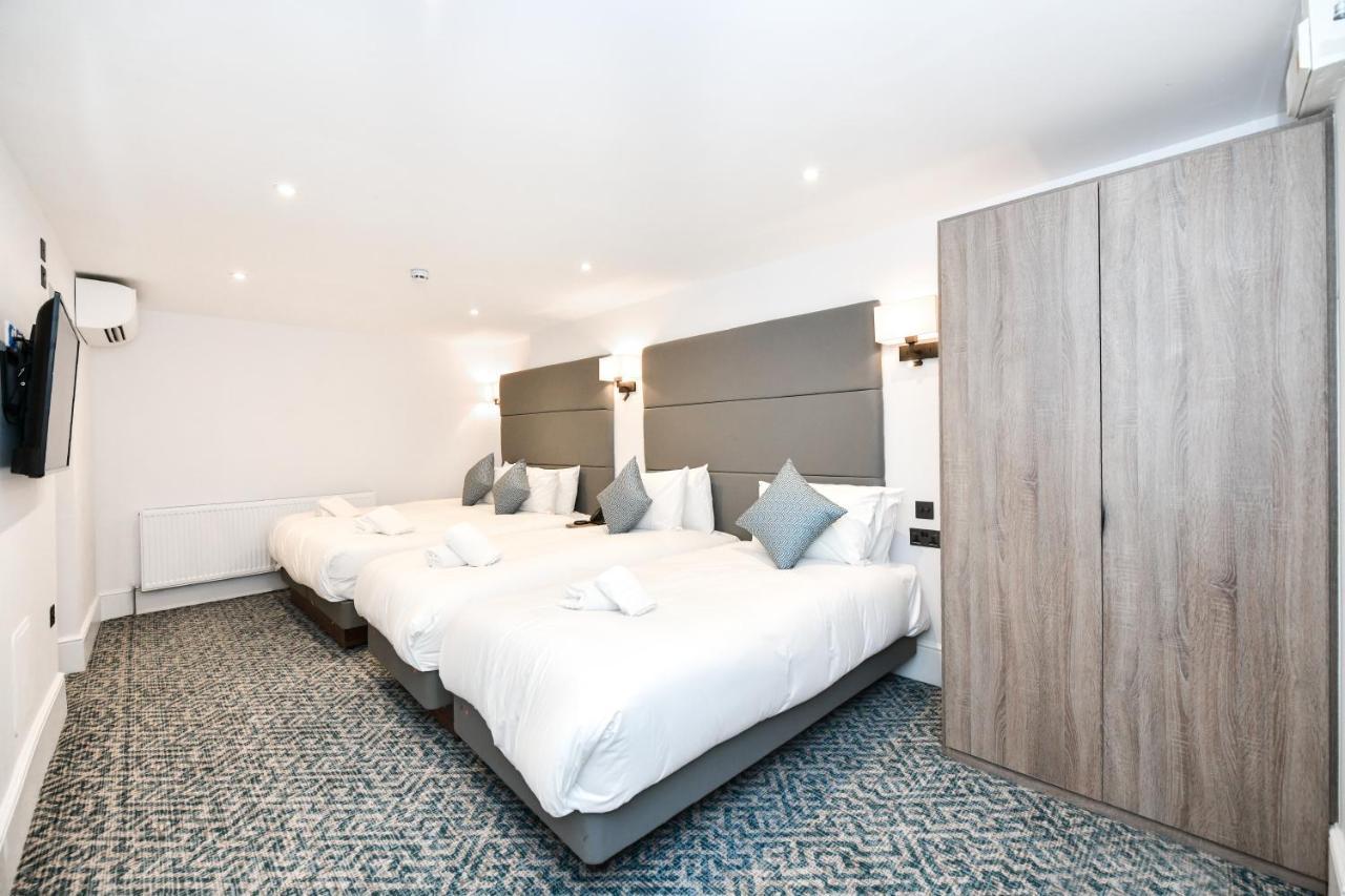 The Chapter - The J Hyde Park Hotel London