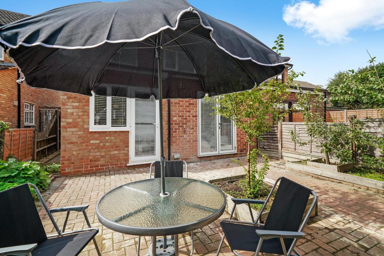 Cosy Heathrow - Parking - Garden *