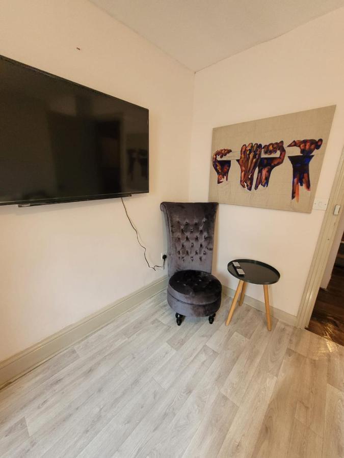 Apartment 43 Kimberly Road London