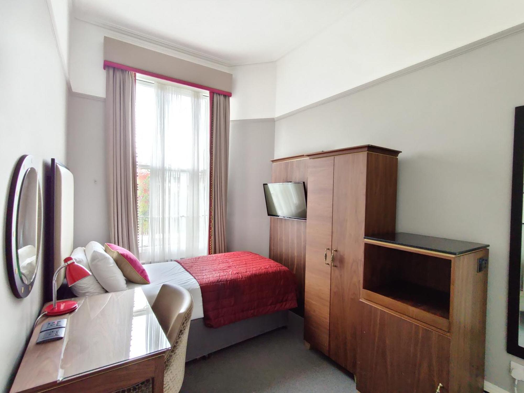 Hotel Blue Bells