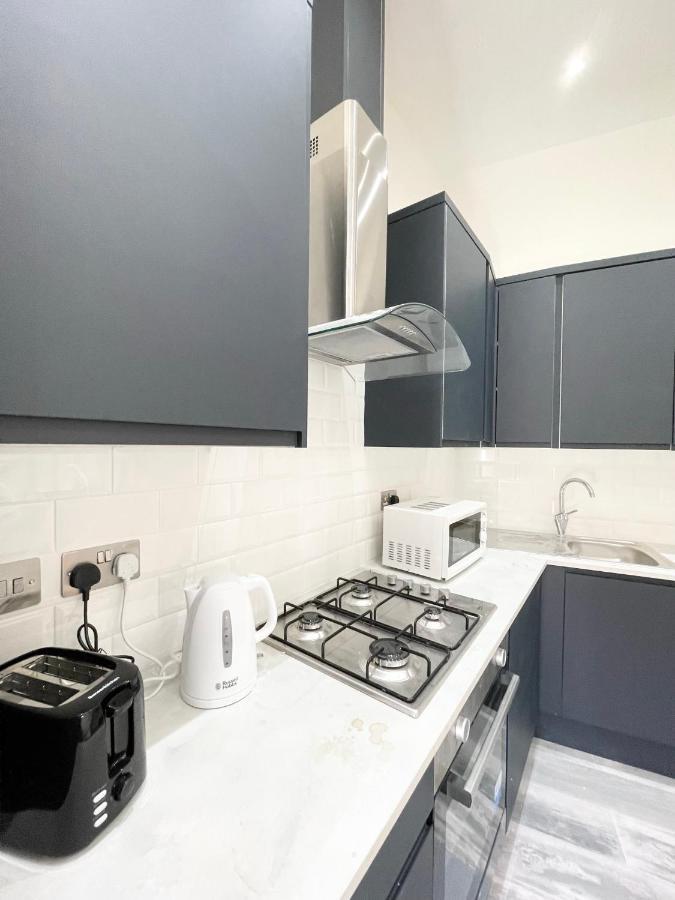 Lovely 4 Bed Perfect For Families! Apartamento