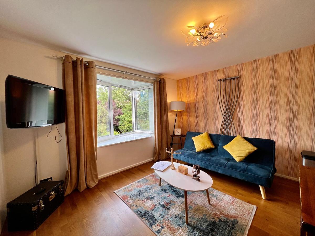 Great 2 Bedrooms 15 Mins From The Centre Apartment *