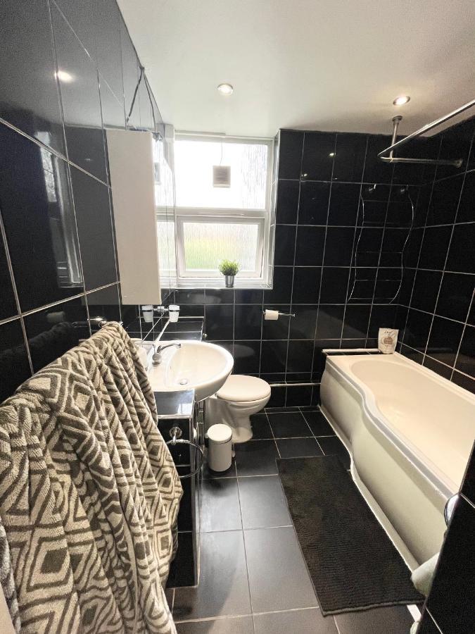 Apartment Large Close To Ldn *