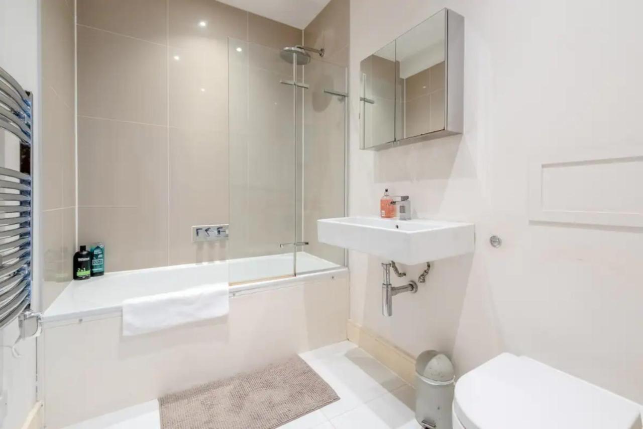 Apartment Stylish 1 Bedroom In Affluent Fulham *