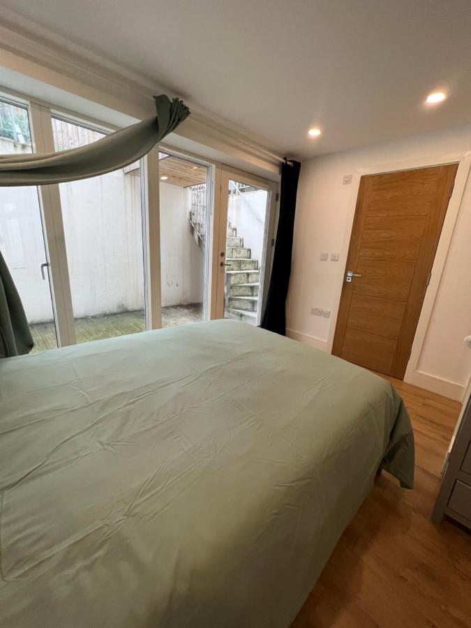 Clapham House * London