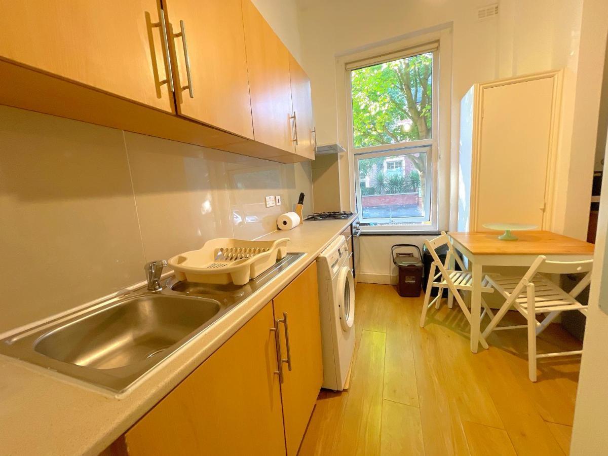 Verv Finchley Guest house