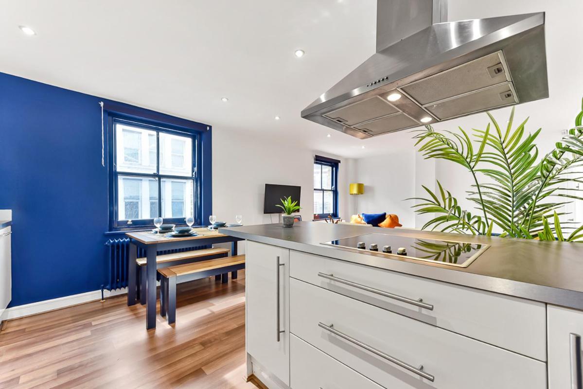 Spacious Cosy 2 Bed Flat, Apartment *
