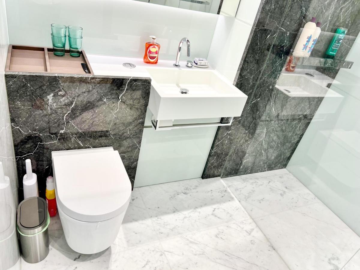 Deluxe Entire Studio Next To Eye & Trafalgar Square London