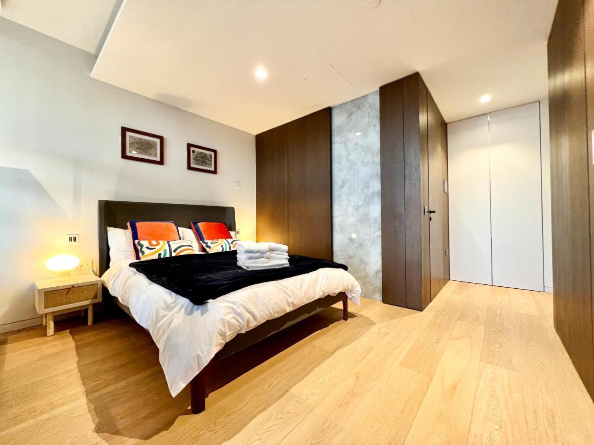 Deluxe Entire Studio Next To Eye & Trafalgar Square Aparthotel