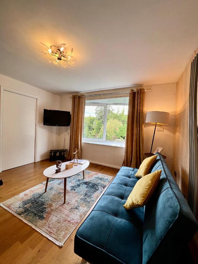 Great 2 Bedrooms 15 Mins From The Centre *