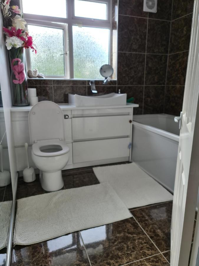 Sheri's Away Homestay London