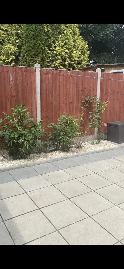 Hameway House- Stunning 4 Bedroom House With A Spacious Kitchen *