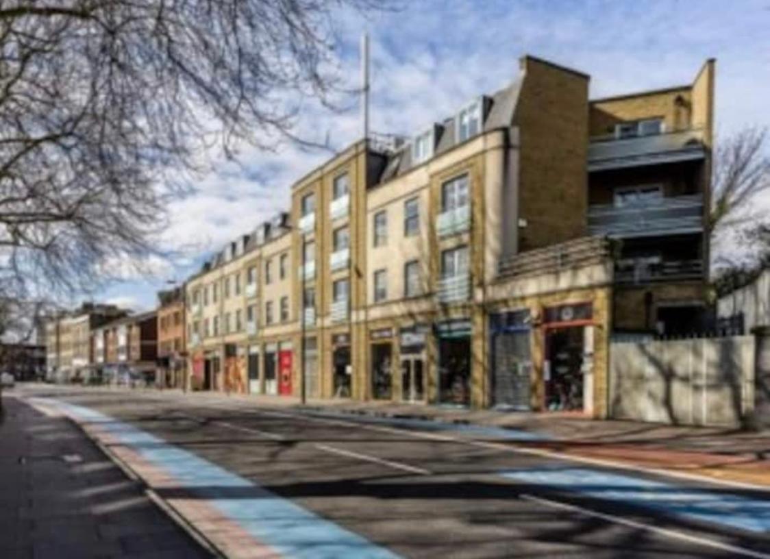 Centrally Located Flat - Battersea Park Road Apartamento