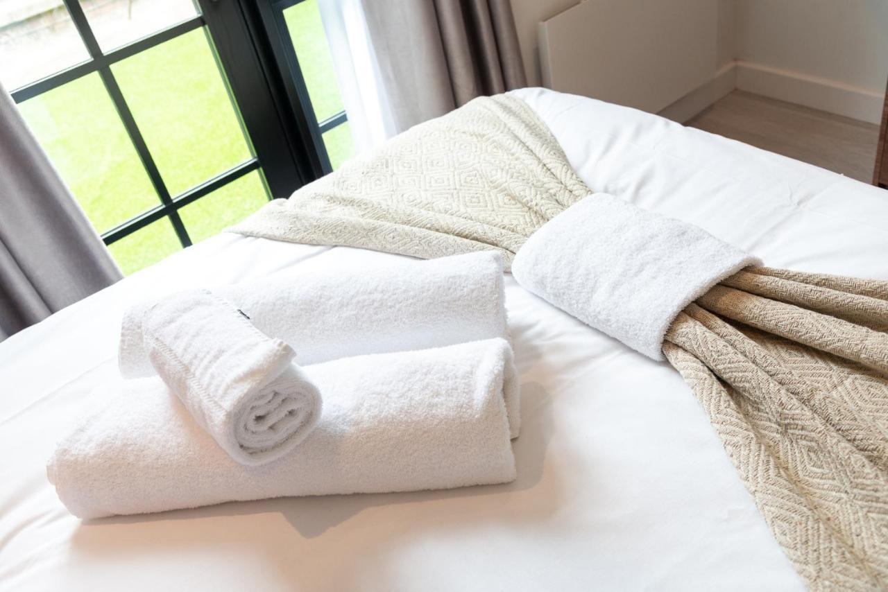 Lovely 1 Bedroom With Outdoor Space Apartment *