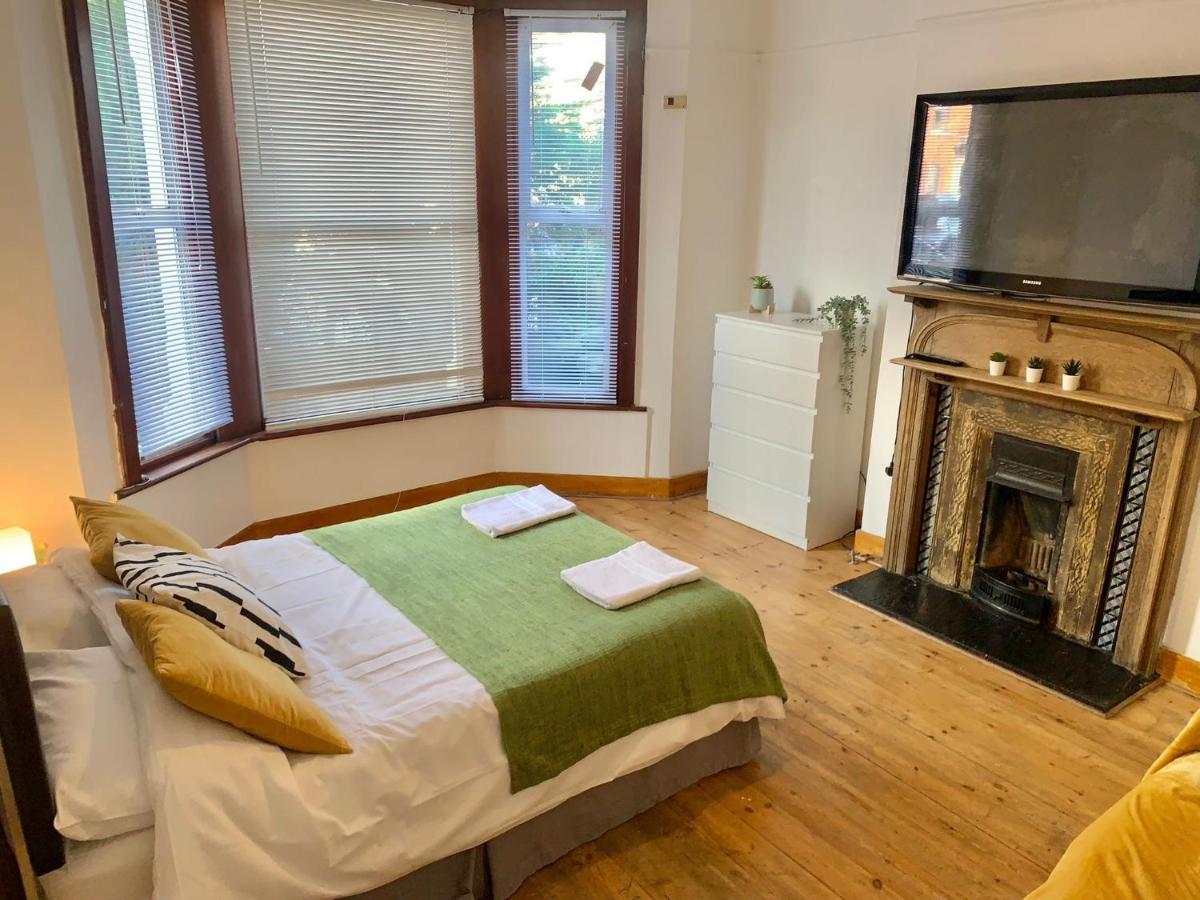 Balham, South Spacious 1, 6 Available Hospedagem domiciliar