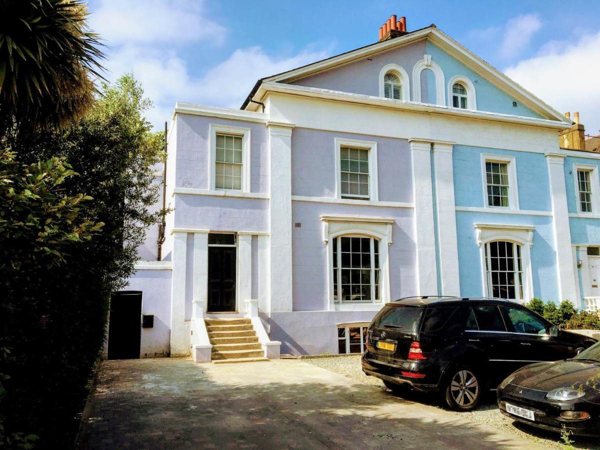 Elegant Parkside Flat: Blackheath Common Period Building Apartamento *