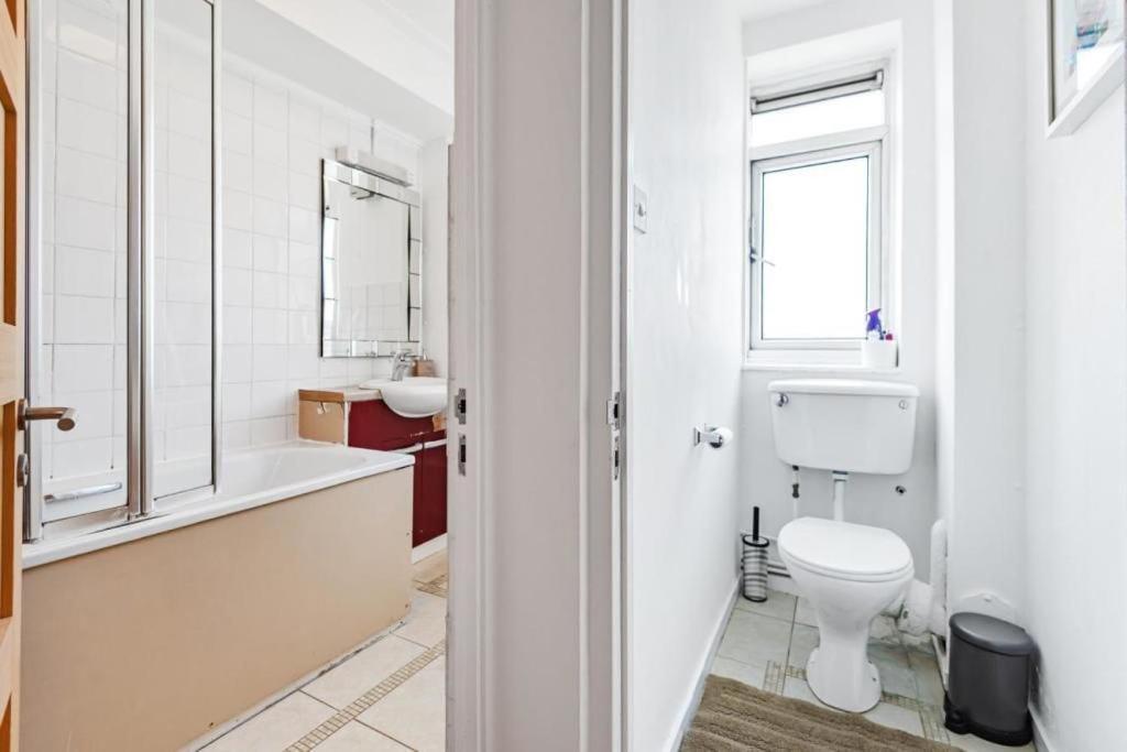 Flat 13