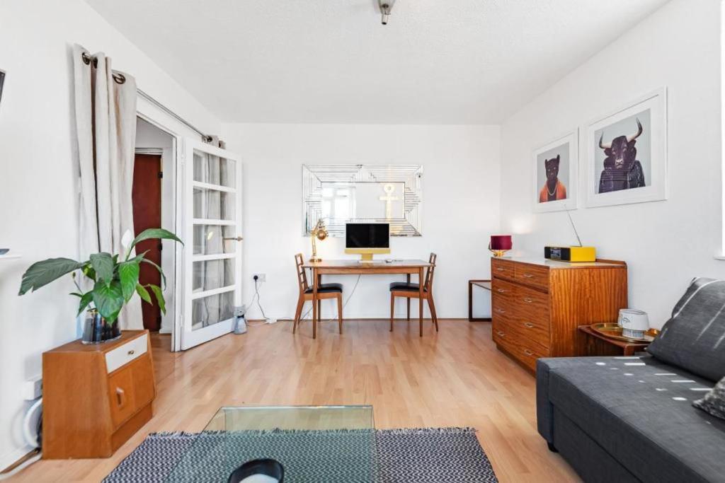Flat 13 London