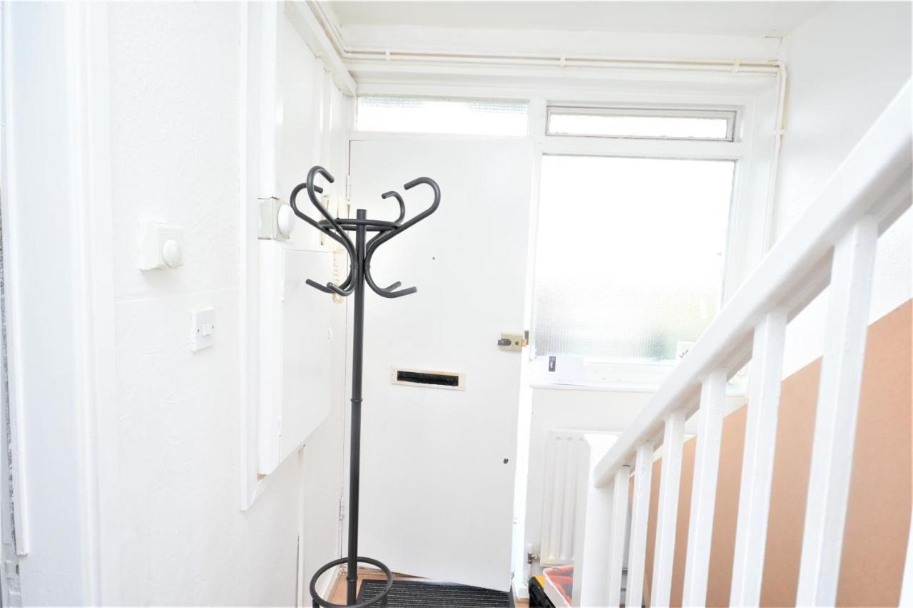 Beautiful Two Bedroom Flat In Brixton Apartment *