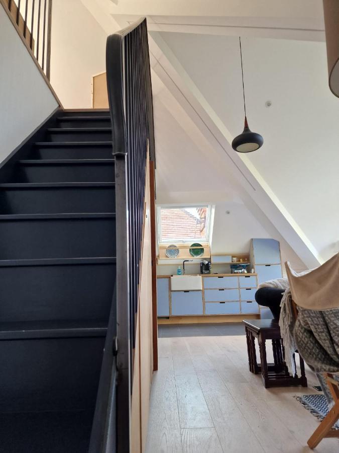 Sky - Stunning 3 Bed Apt In The Sky *