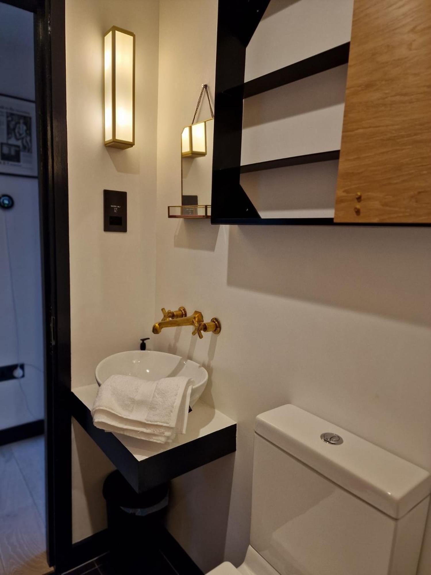 Apartment Sky - Stunning 3 Bed Apt In The Sky London