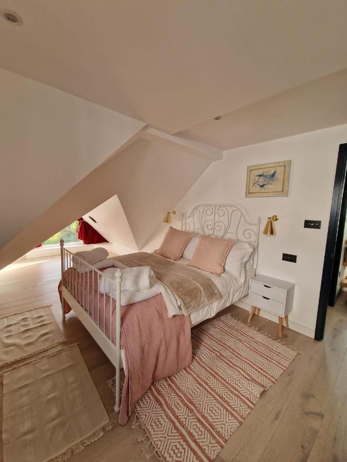 Sky - Stunning 3 Bed Apt In The Sky * London