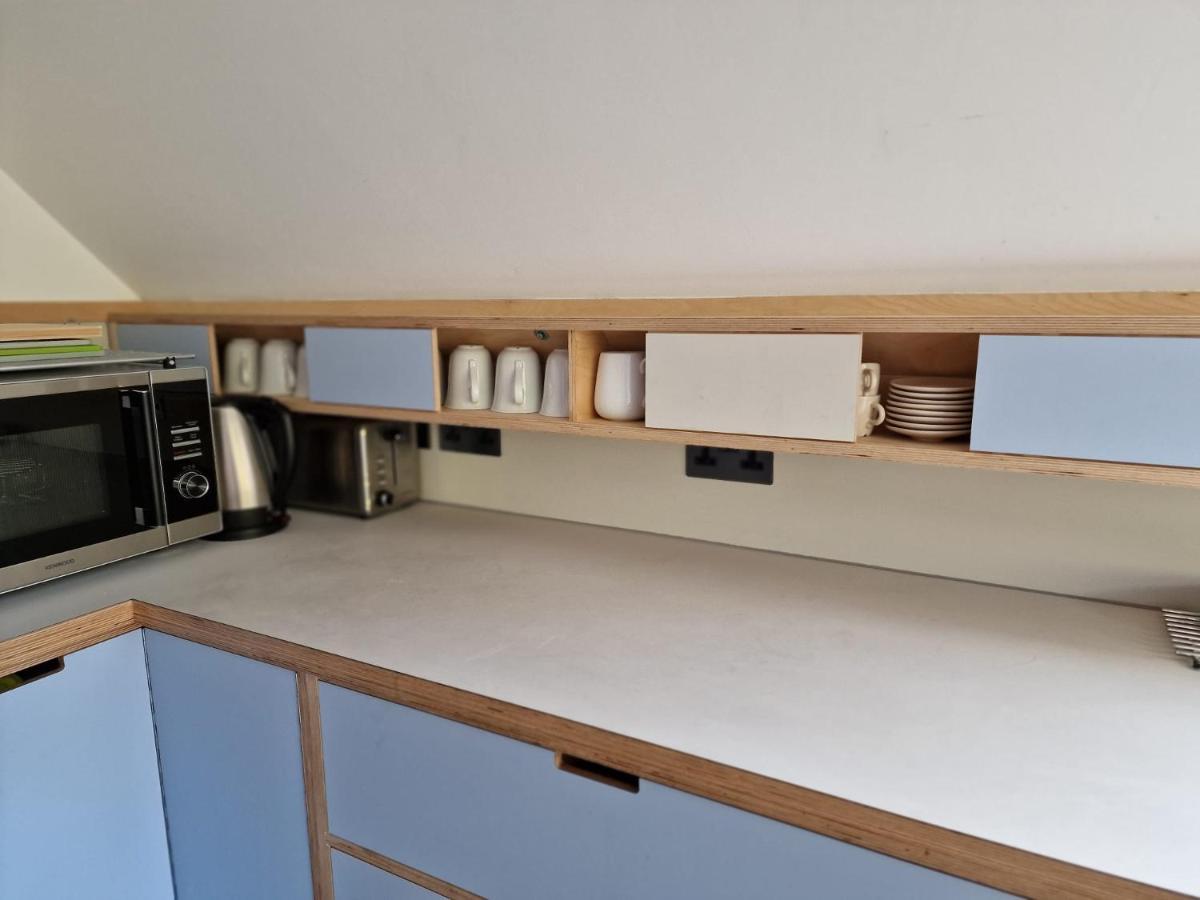 Apartment Sky - Stunning 3 Bed Apt In The Sky London