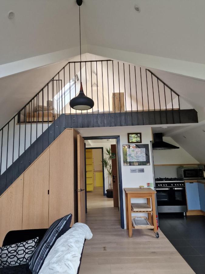 Sky - Stunning 3 Bed Apt In The Sky Apartment