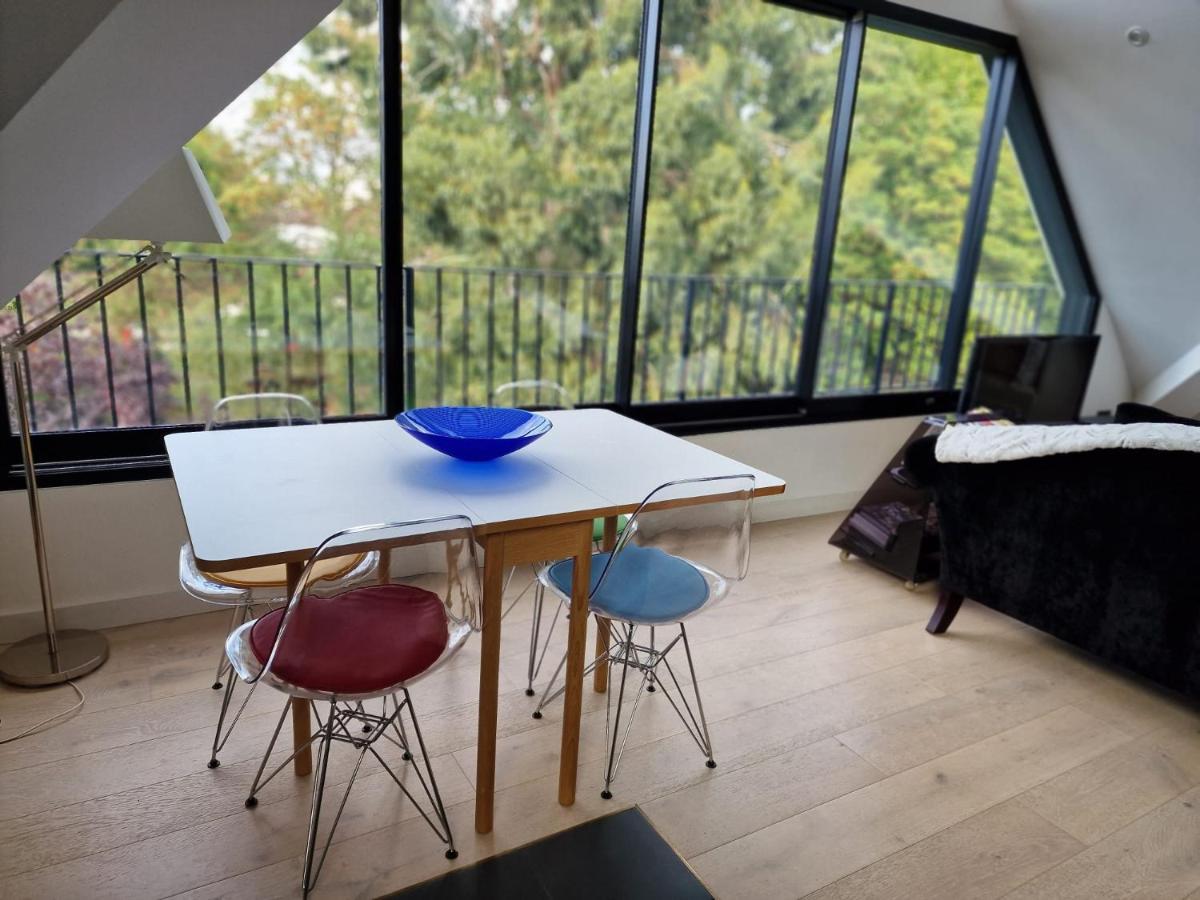 Sky - Stunning 3 Bed Apt In The Sky Apartment