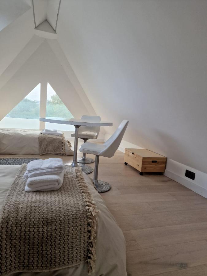 Sky - Stunning 3 Bed Apt In The Sky Apartment