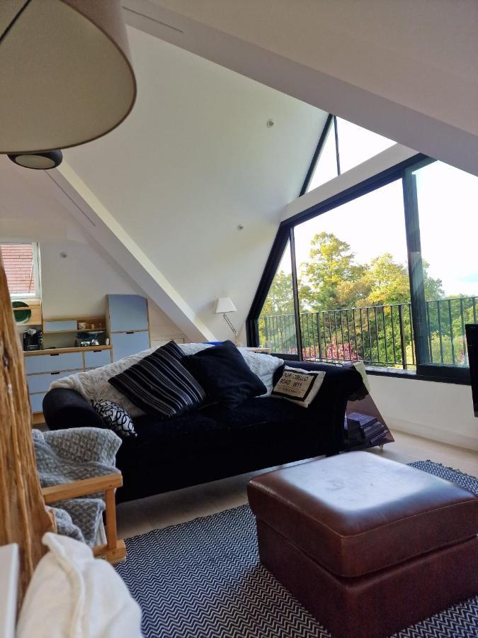 Sky - Stunning 3 Bed Apt In The Sky *