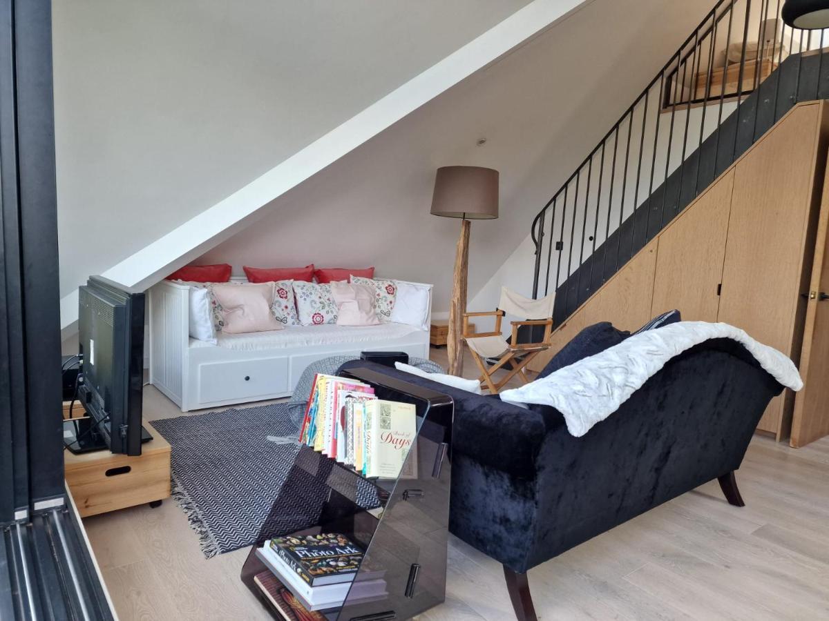 Apartment Sky - Stunning 3 Bed Apt In The Sky *