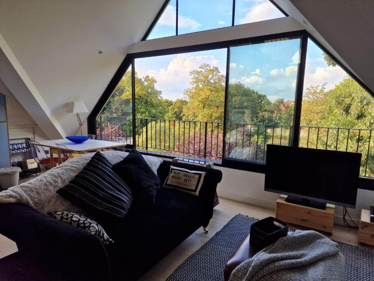 Sky - Stunning 3 Bed Apt In The Sky