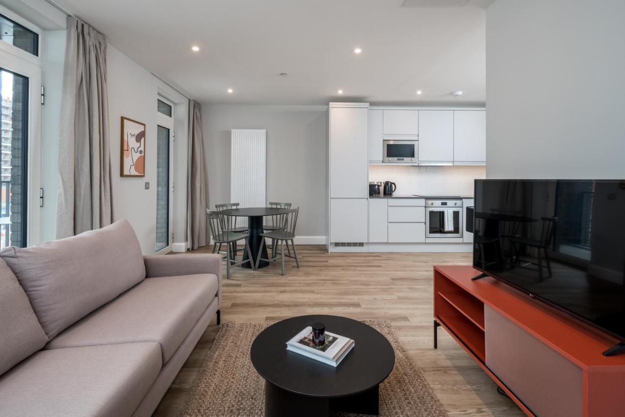 Apartment Altido New Near Battersea Power Station