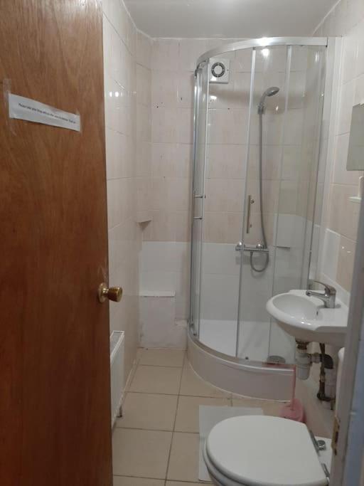 Lovely Budget Double Ensuite In Bricklane London