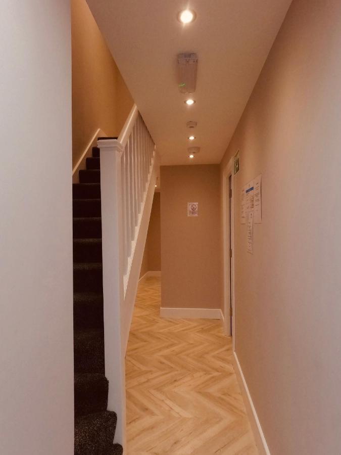 Homestay Lbt Ltd