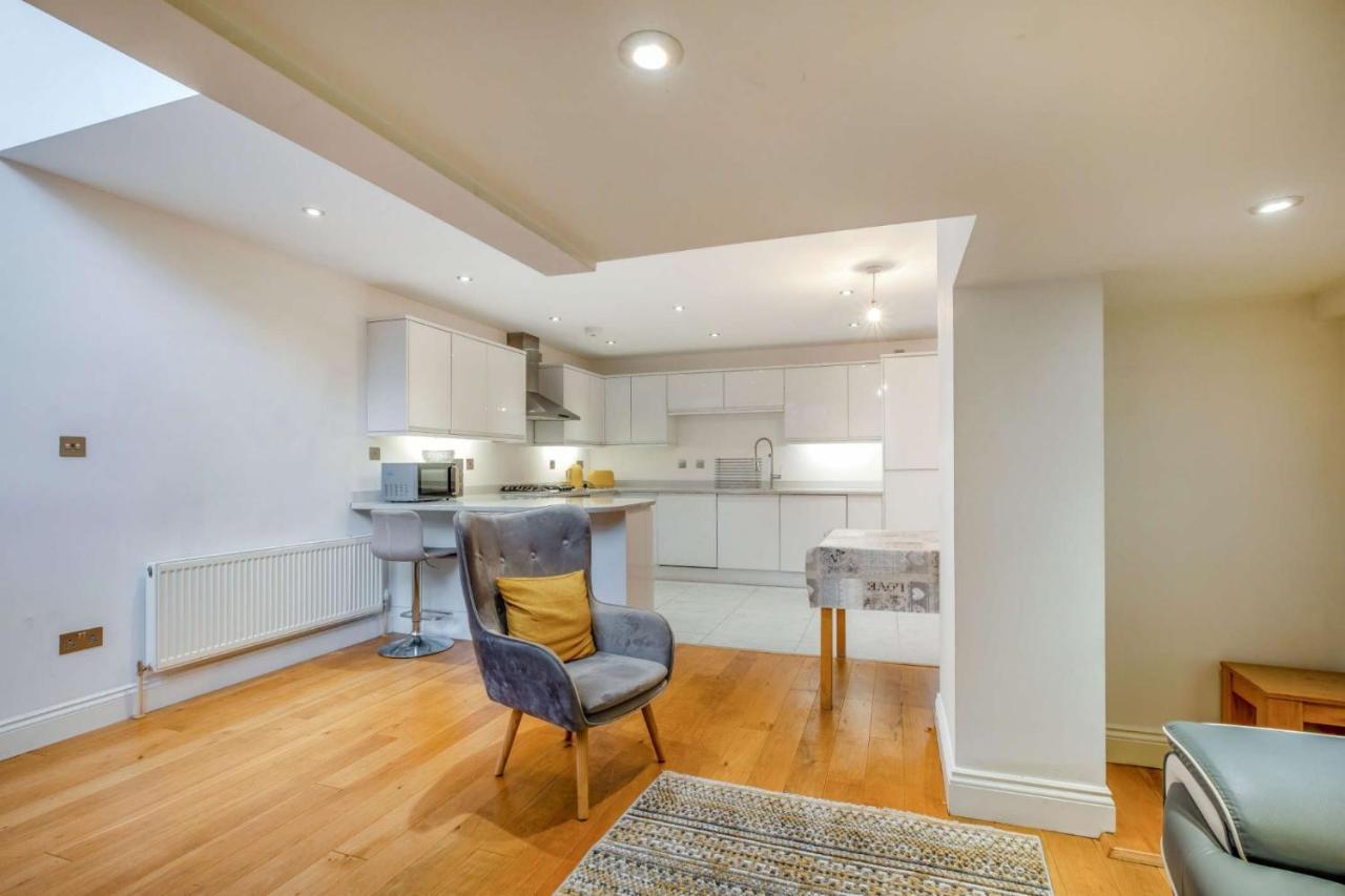 Between The Commons Apartment