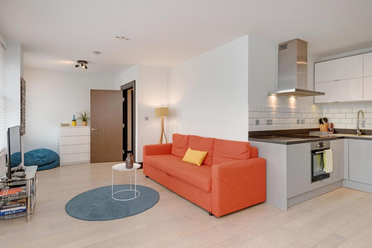 Farringdon Penthouse Loft By Living Apartment