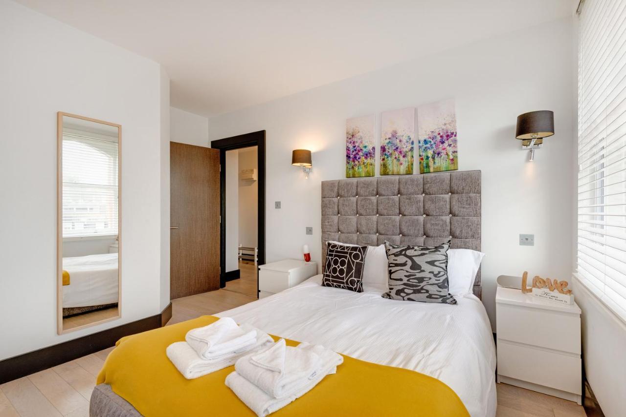 Farringdon Penthouse Loft By Living * London