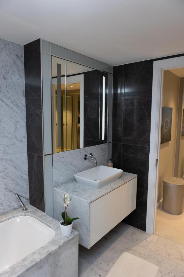 Apartment Lovely 4/bdr Penthouse W/ Lovely Views