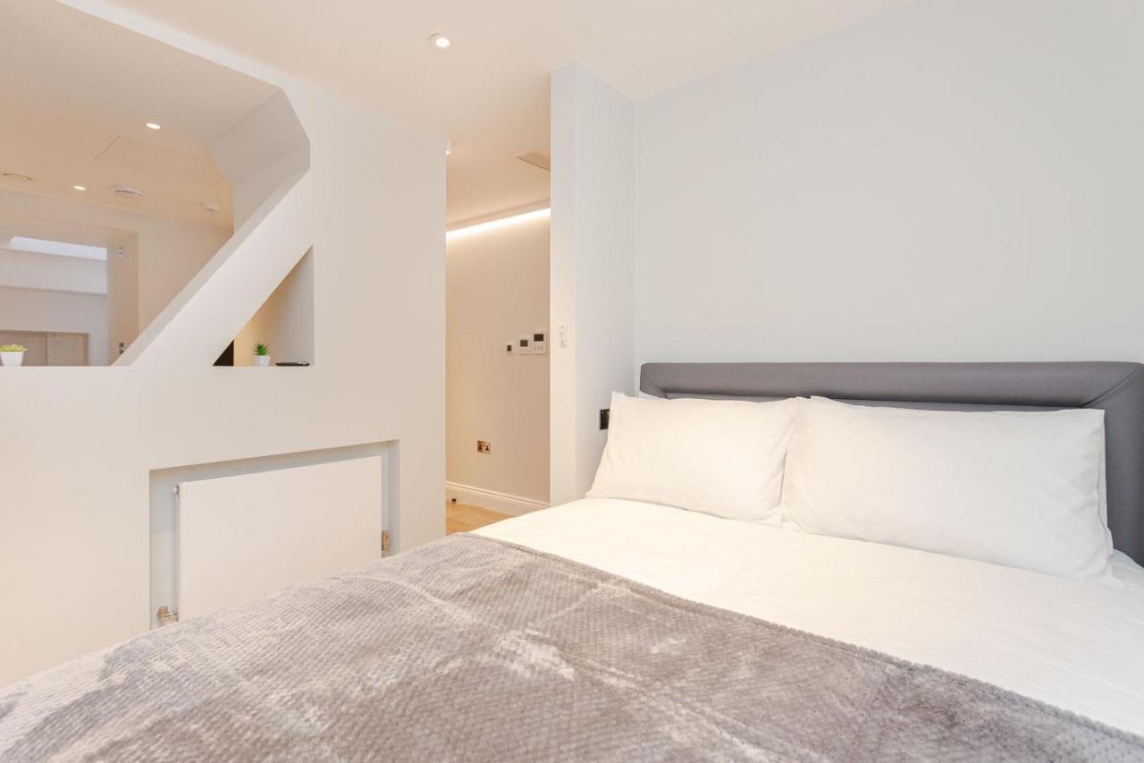 Cleveland Residences Farringdon Apartment London