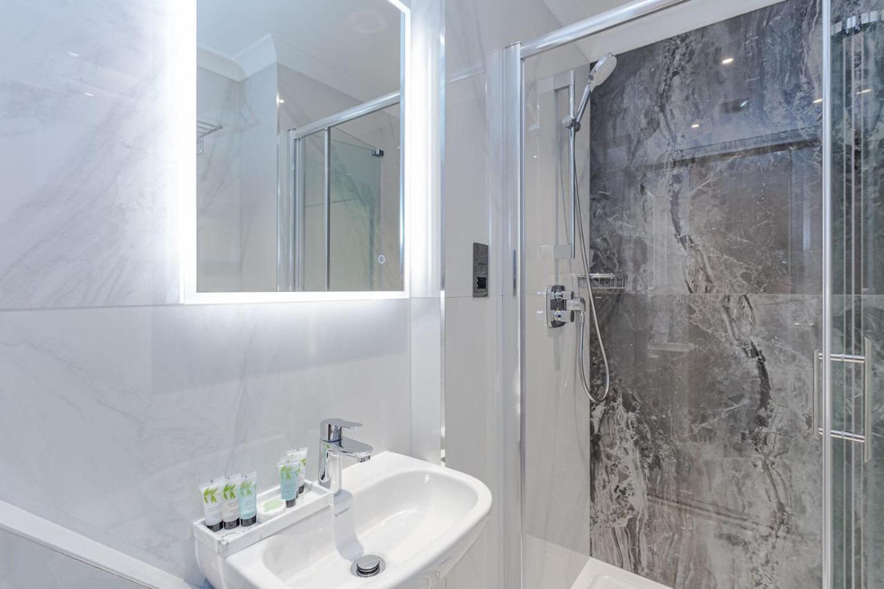 Apartment Cleveland Residences Farringdon London