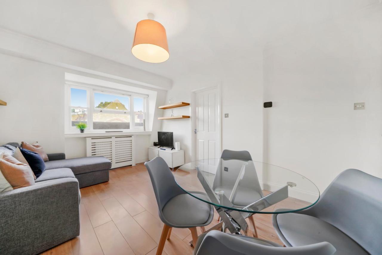 1 & 2 Bed Cosy Next To Earls Court Free Wifi London