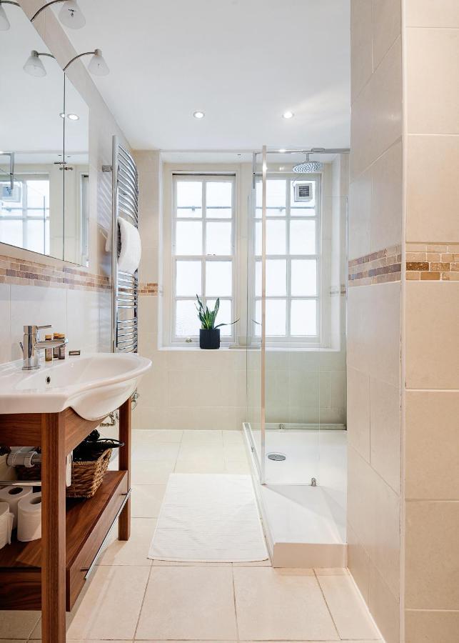 Arcore Premium Broad Court & Shelton Street Apartment *