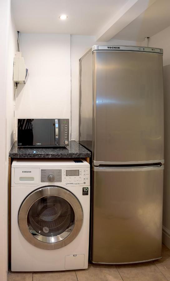 2bed In Camden Apartment London
