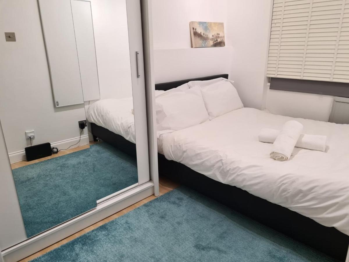 Apartment Friendly Flat Near Bridge