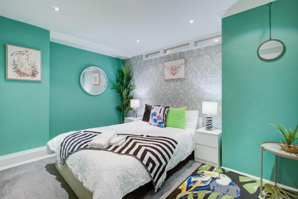 Apartment Marble Arch 2 Bedroom London